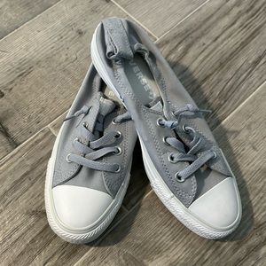 NEW Converse Size 8.5.